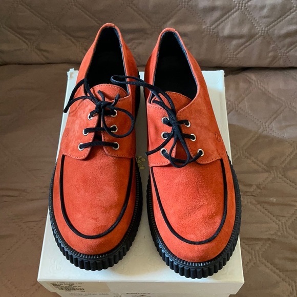 GUCCI • RARE SUEDE LEATHER DARK ORANGE PLATFORM CREEPERS 33 (2-2.5) KIDS - Picture 2 of 10